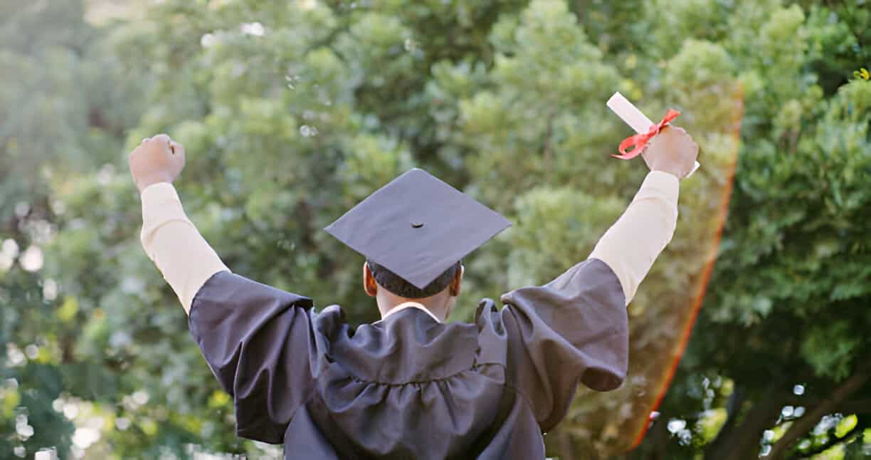 Los Caballeros de la República Endowed STEM Scholarship